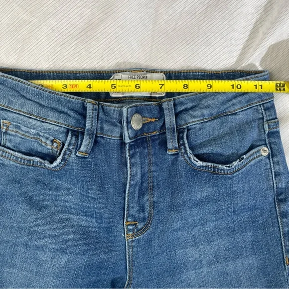 FP Free People Skinny Jeans Women's Size W24 Blue Mid Rise Medium Wash 5-Pocket - Picture 14 of 14